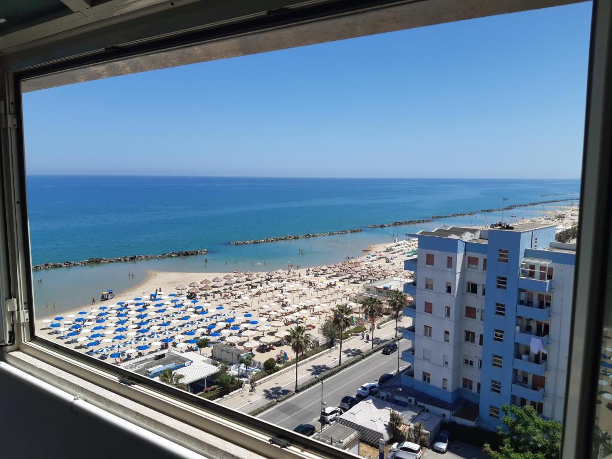 Apartament La Terrazza Sul Mare Montesilvano Marina Zewnętrze zdjęcie