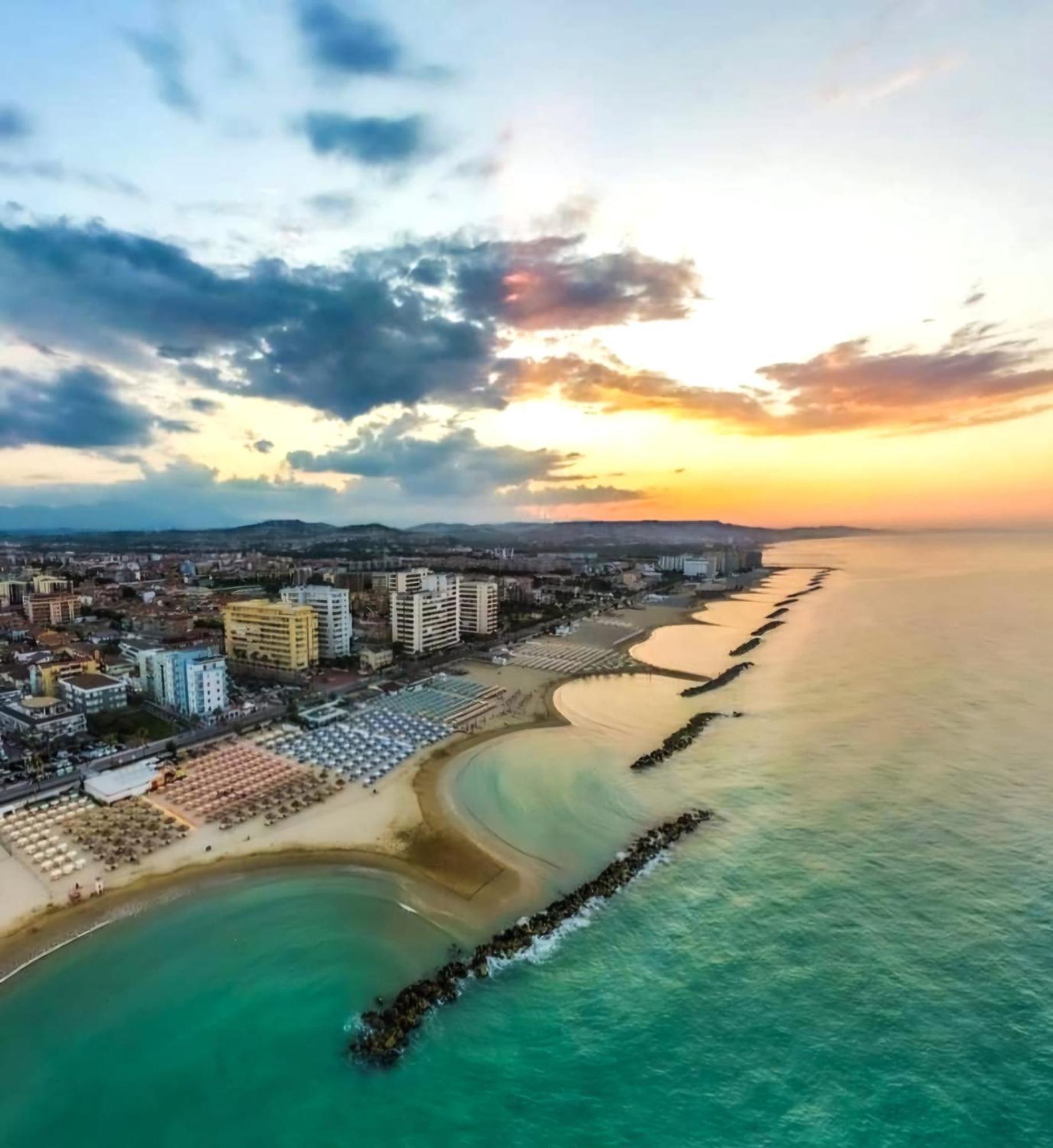 Apartament La Terrazza Sul Mare Montesilvano Marina Zewnętrze zdjęcie
